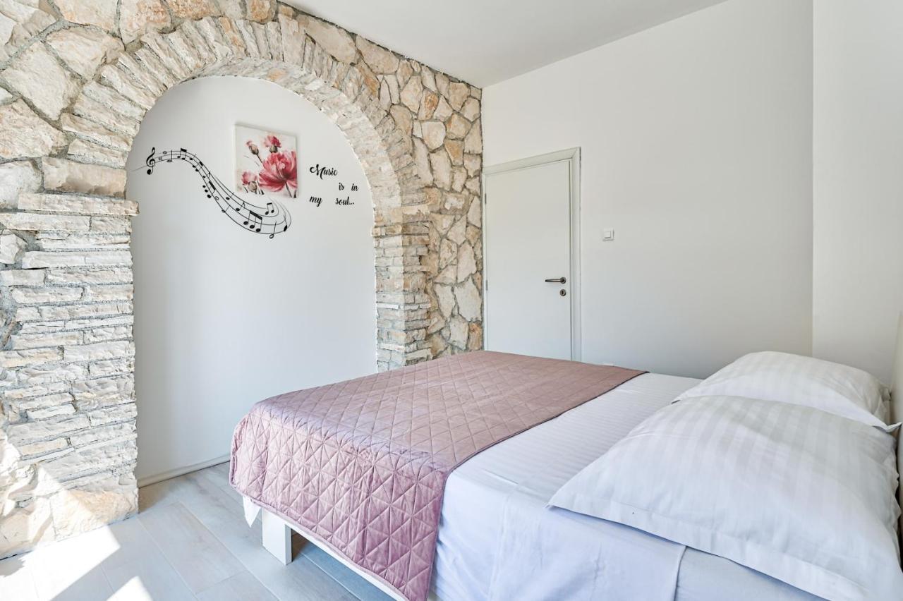 Villa Matija Liznjan Bagian luar foto